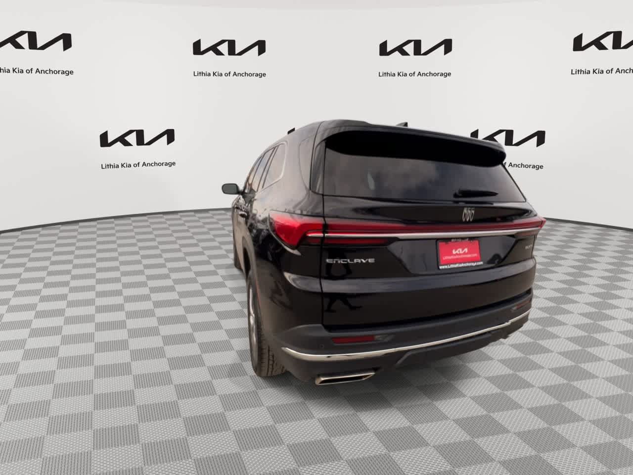 Used 2025 Buick Enclave Preferred AWD/4WD image 9
