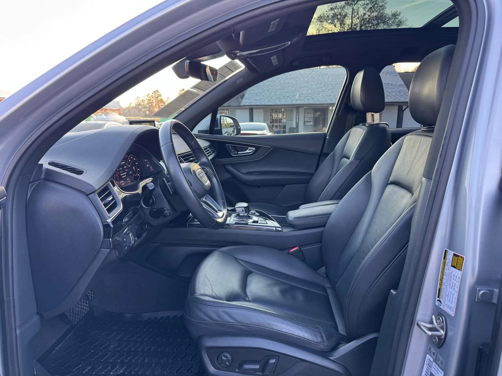 Used 2017 Audi Q7 3.0T Premium Plus image 17