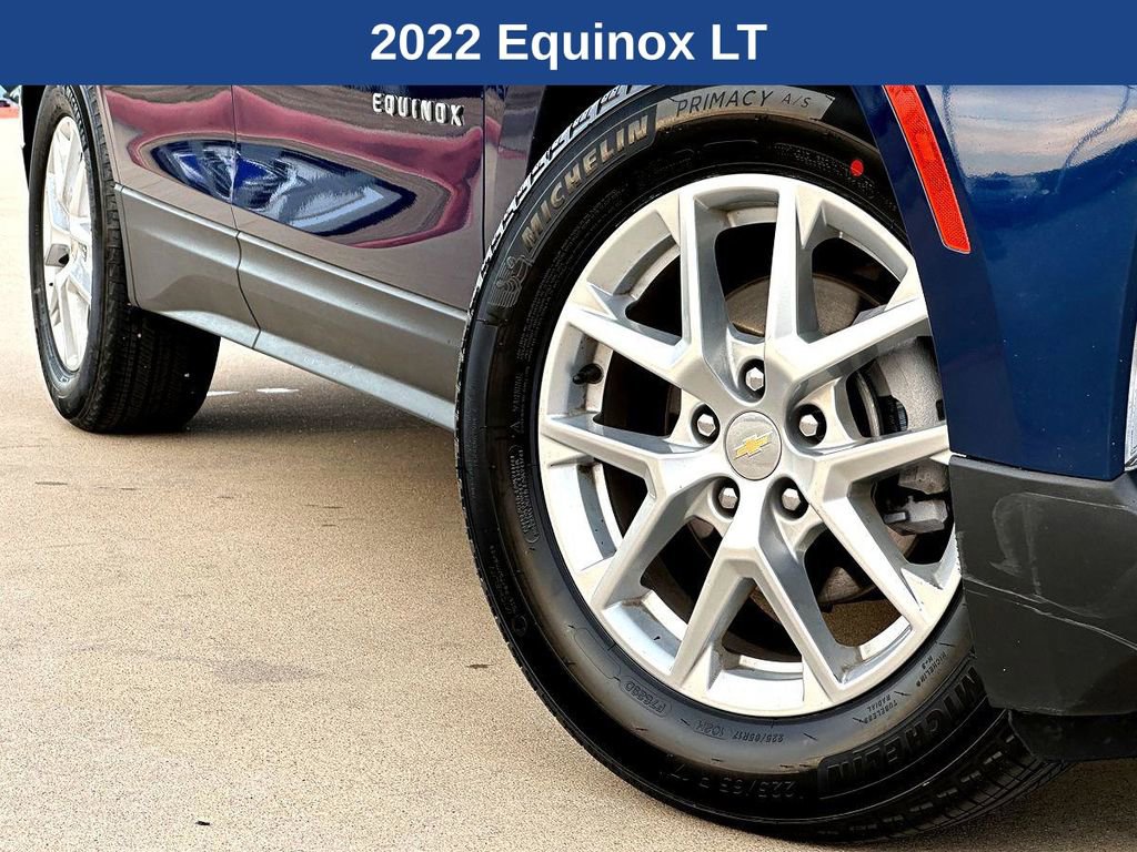 Used 2022 Chevrolet Equinox LT image 2