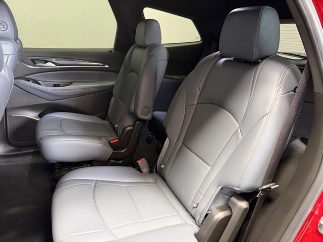 Used 2024 Buick Enclave Premium image 17