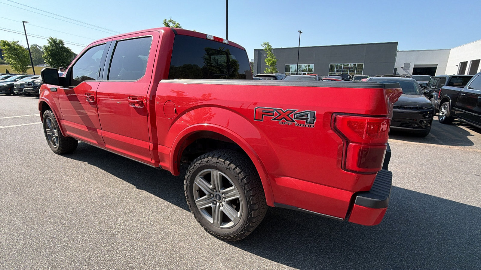 Used 2019 Ford F150 Lariat w/ Equipment Group 502A Luxury AWD/4WD image 10