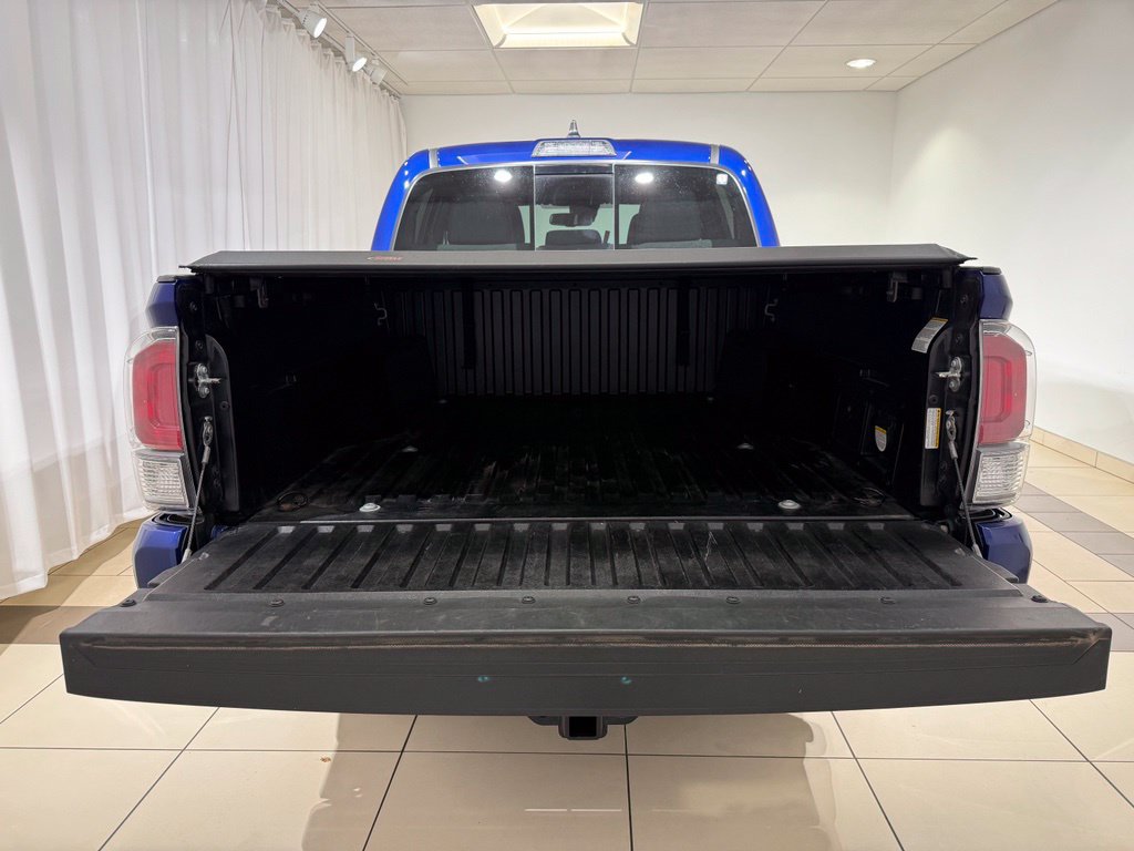 Certified 2023 Toyota Tacoma TRD Sport w/ Black Out Package (TMS) AWD/4WD image 11