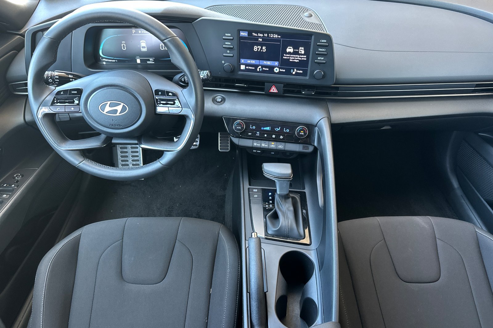 Used 2026 Hyundai Elantra Sport FWD image 16