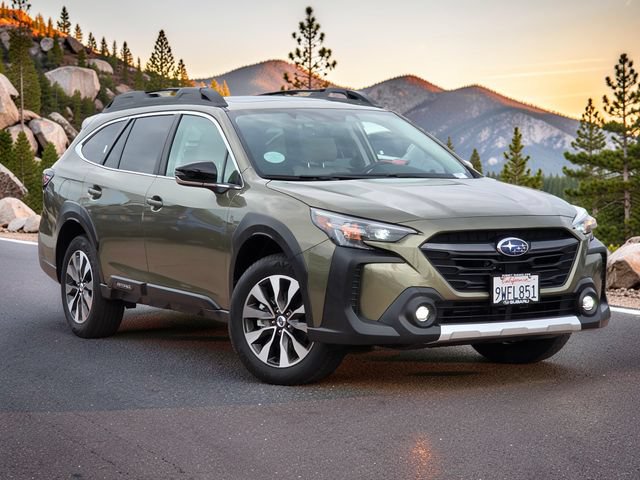 Certified 2025 Subaru Outback Limited AWD/4WD image 2