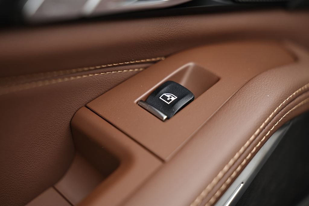 New 2026 BMW X5 xDrive40i w/ M Sport Package image 24