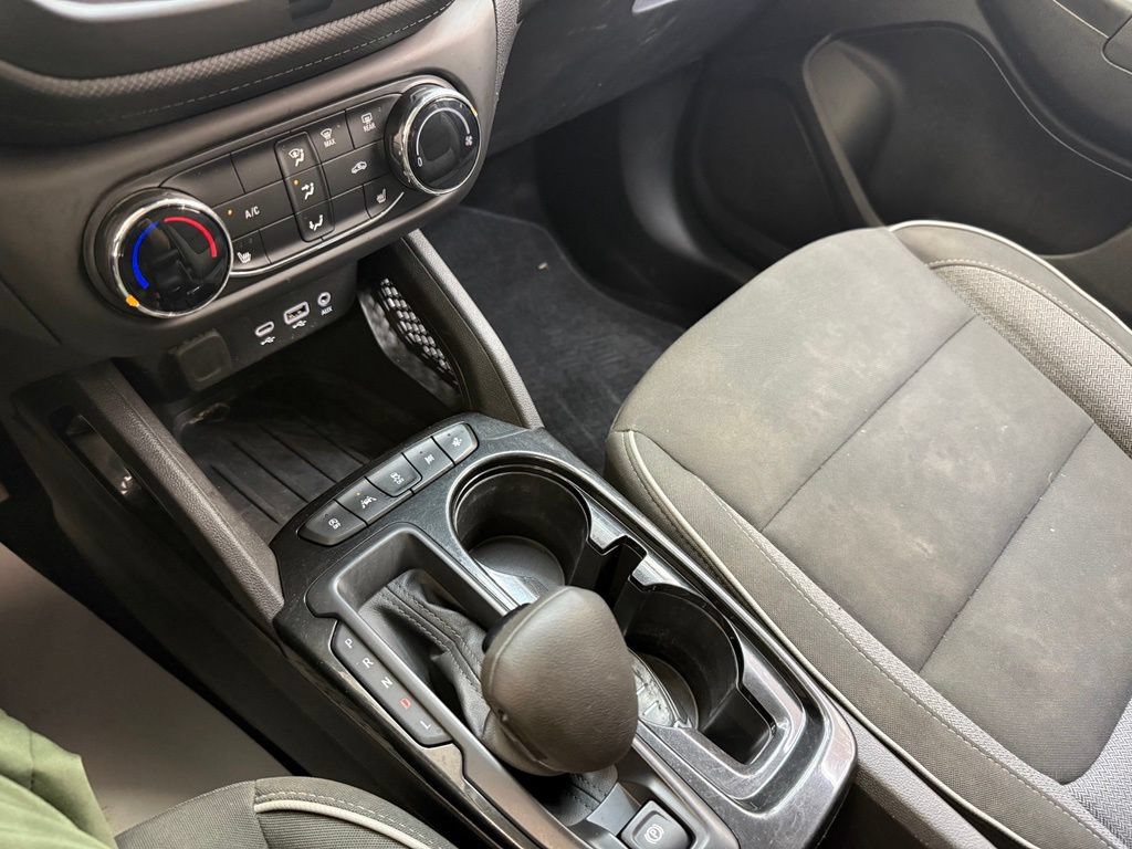 Used 2023 Chevrolet TrailBlazer LT FWD image 15