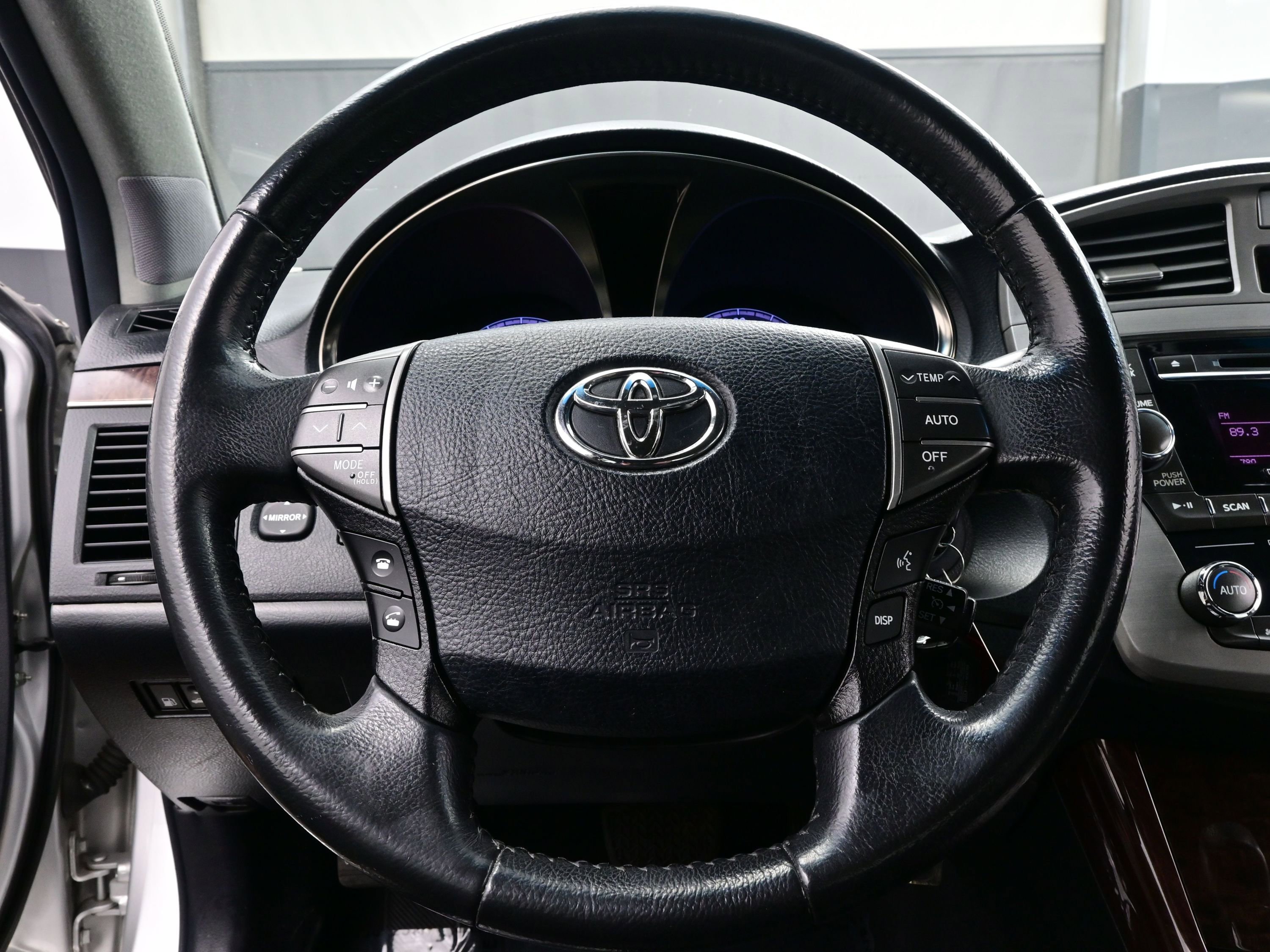 Used 2012 Toyota Avalon image 22