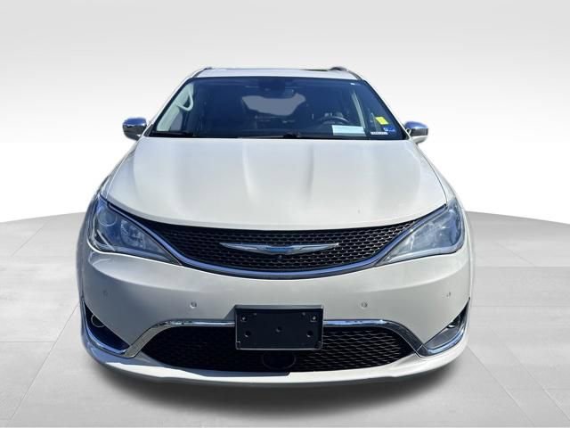 Used 2020 Chrysler Pacifica Limited w/ Advanced Safetytec Group FWD image 10