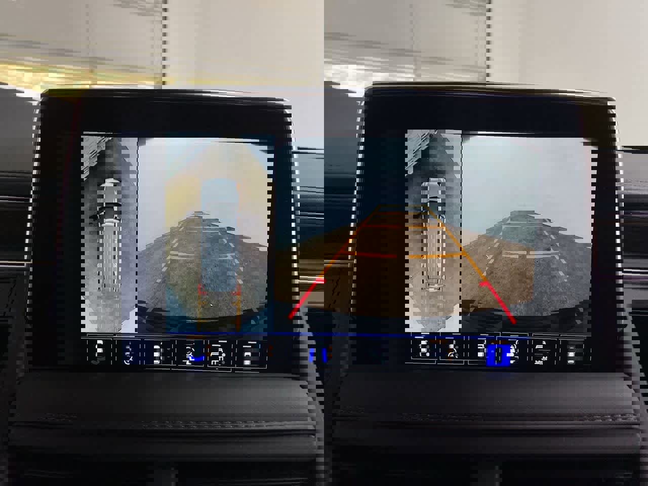 Used 2024 Chevrolet Tahoe High Country w/ Premium Package image 26