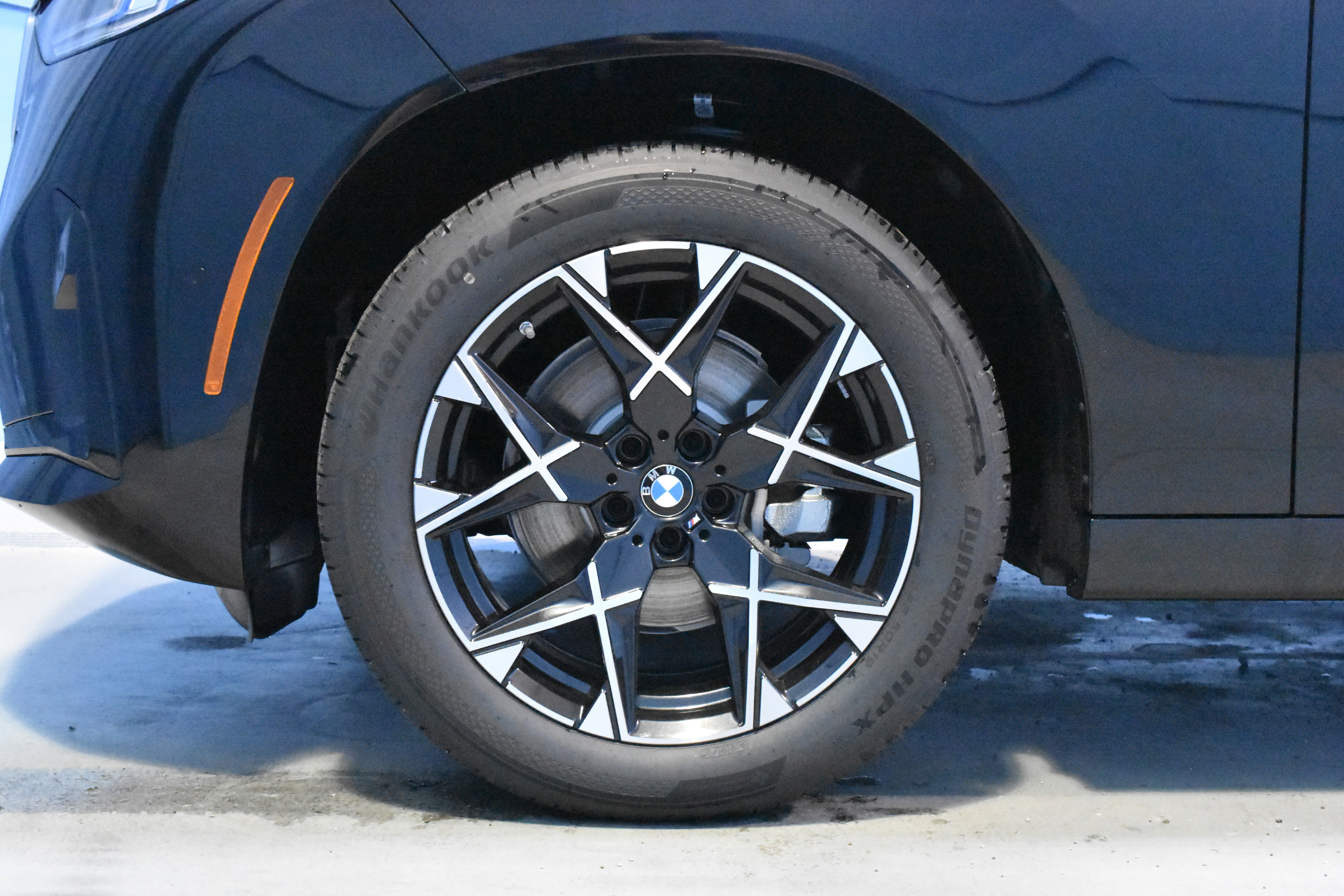 New 2026 BMW X3 xDrive30i w/ Premium Package AWD/4WD image 21