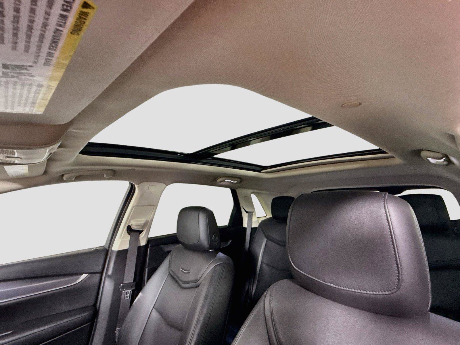 Used 2019 Cadillac XT5 Luxury w/ Advanced Security Package AWD/4WD image 16