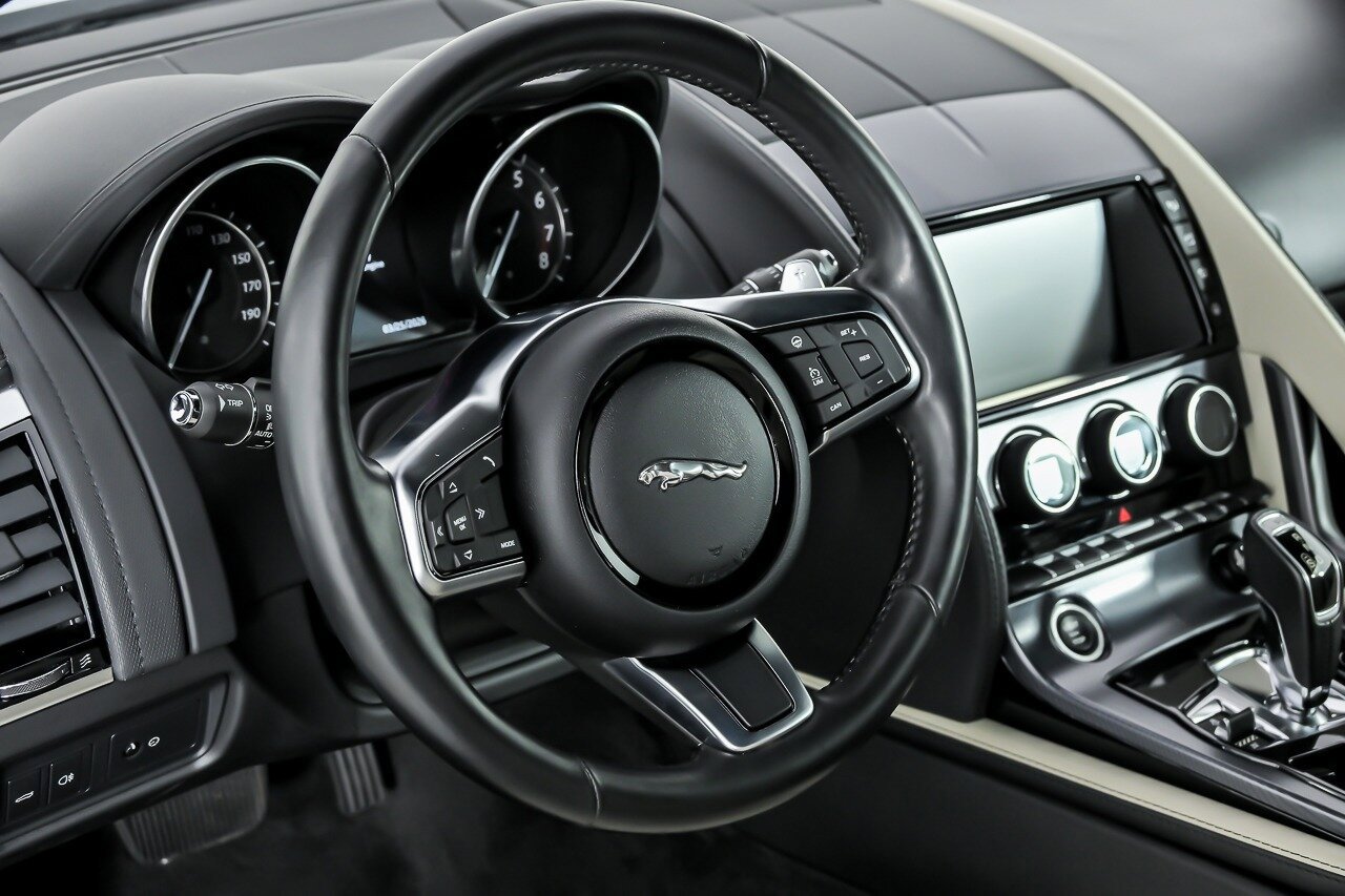 Used 2018 Jaguar F-TYPE R-Dynamic image 24