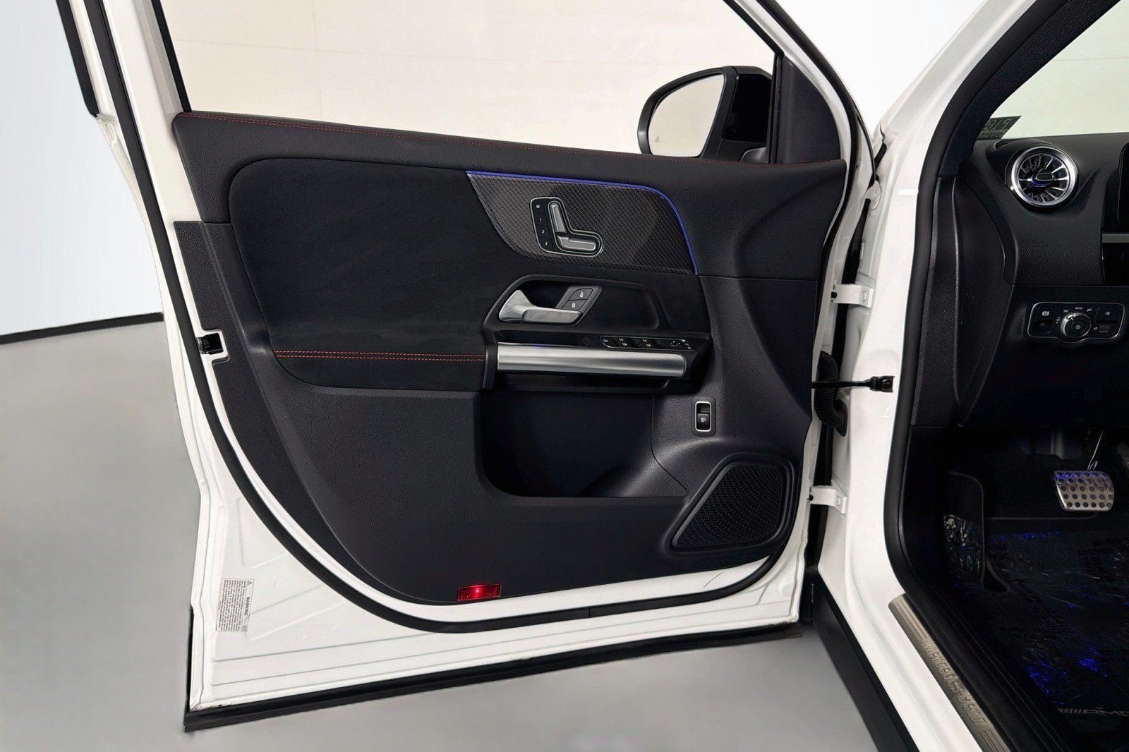 Used 2023 Mercedes-Benz GLA 250 image 21