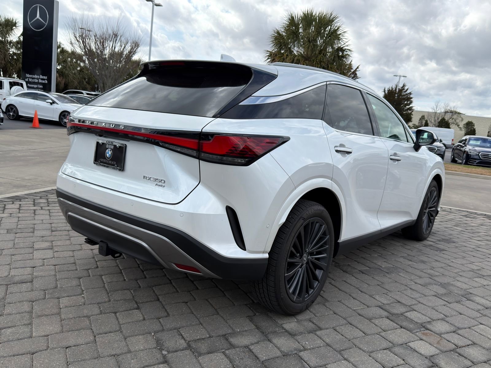 Used 2025 Lexus RX 350 AWD w/ Convenience Package image 9