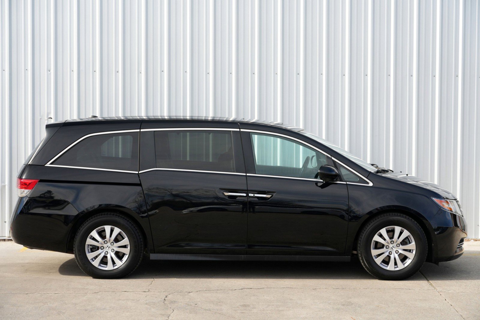 Used 2015 Honda Odyssey EX-L image 48