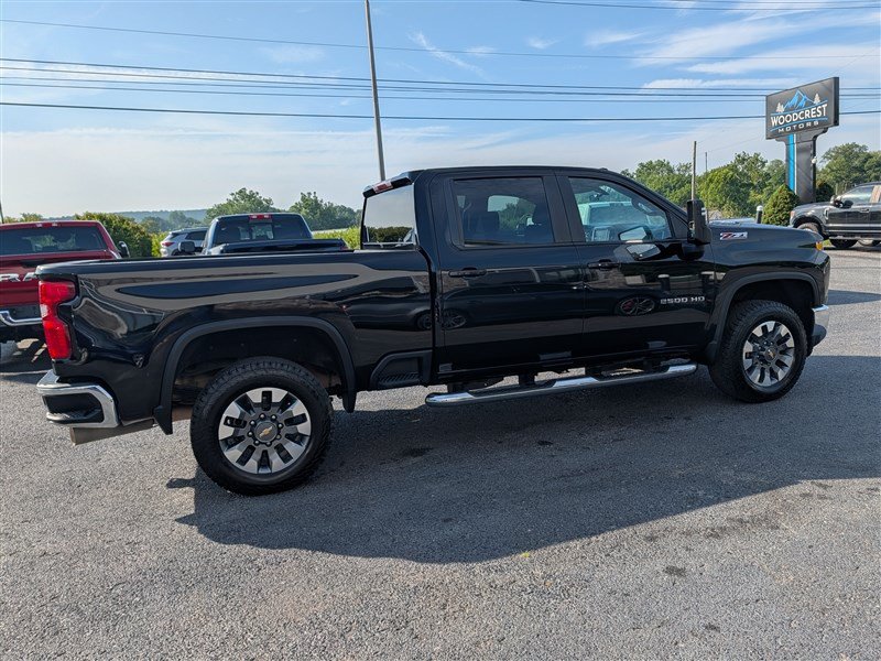 Used 2022 Chevrolet Silverado 2500 LT w/ Convenience Package AWD/4WD image 7