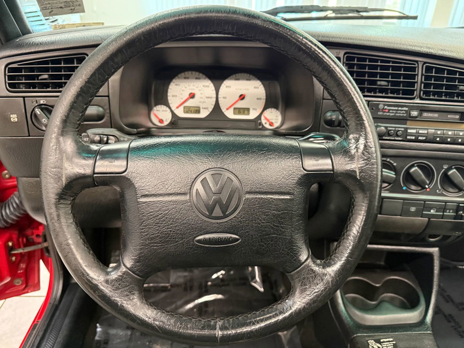 Used 1997 Volkswagen Cabrio Highline image 26