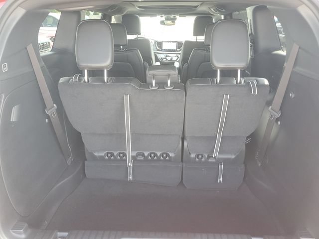 New 2027 Chrysler Pacifica Select w/ Family Tech Group FWD image 7