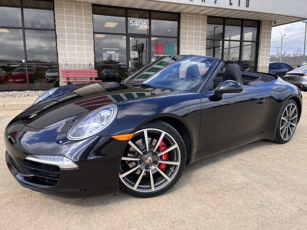 Used 2013 Porsche 911 Carrera S image 2