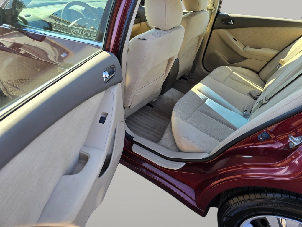 Used 2012 Nissan Altima 2.5 S FWD image 19