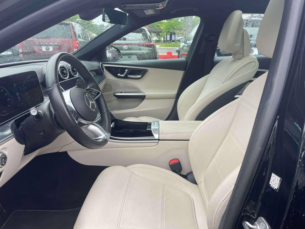 Used 2025 Mercedes-Benz C 300 4MATIC Sedan image 14