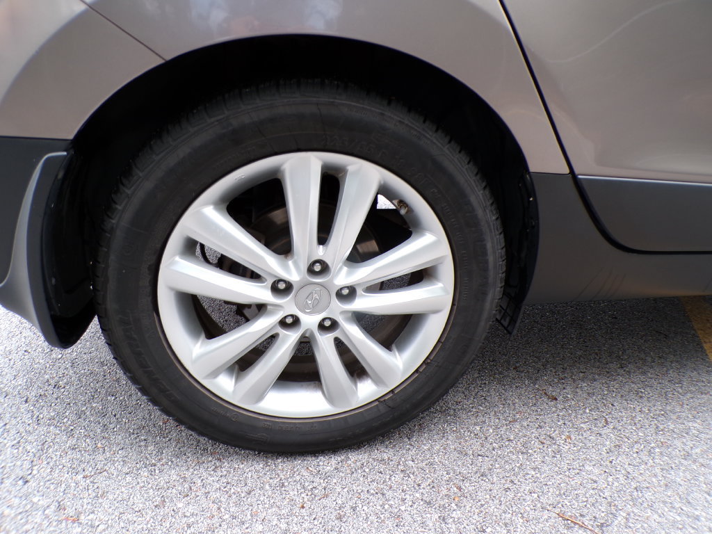 Used 2012 Hyundai Tucson Limited w/ Premium Pkg AWD/4WD image 22