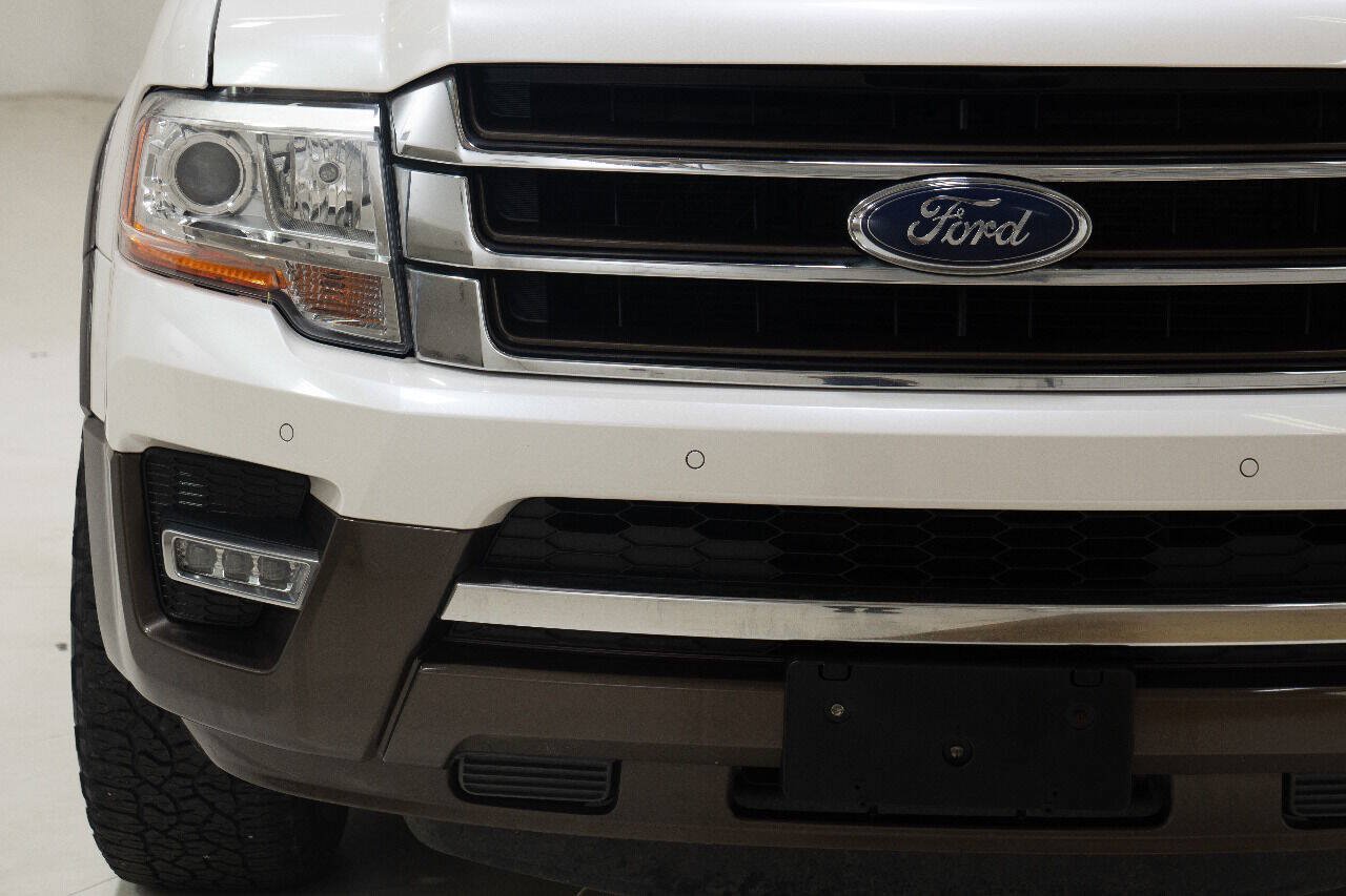 Used 2015 Ford Expedition King Ranch RWD image 10