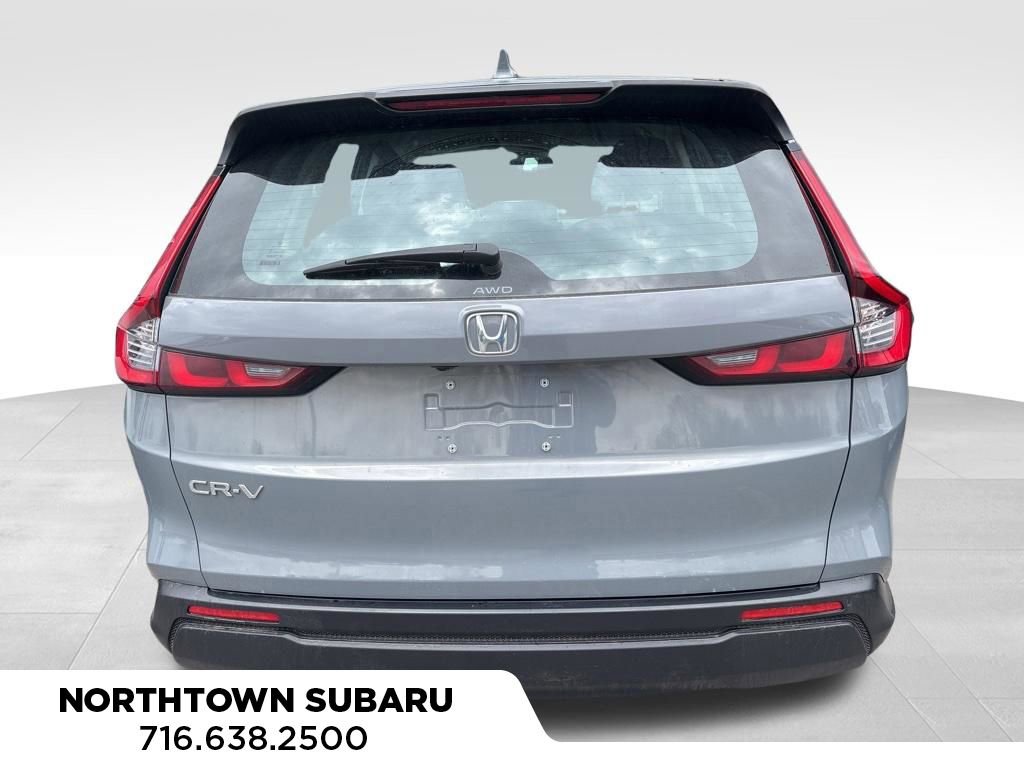 Used 2023 Honda CR-V LX image 5