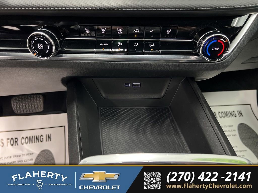 Used 2025 Chevrolet Equinox LT image 28