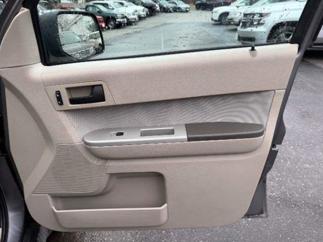 Used 2010 Ford Escape XLT FWD image 33