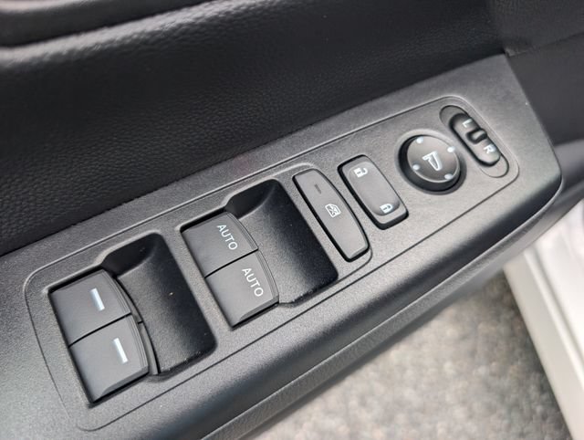 Used 2026 Honda CR-V Sport image 18
