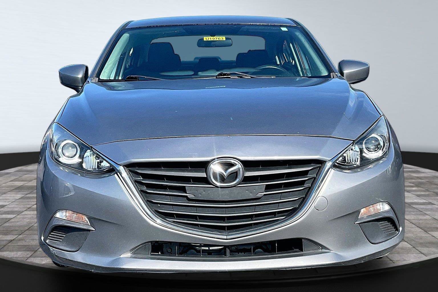 Used 2015 MAZDA MAZDA3 i Sport FWD image 2