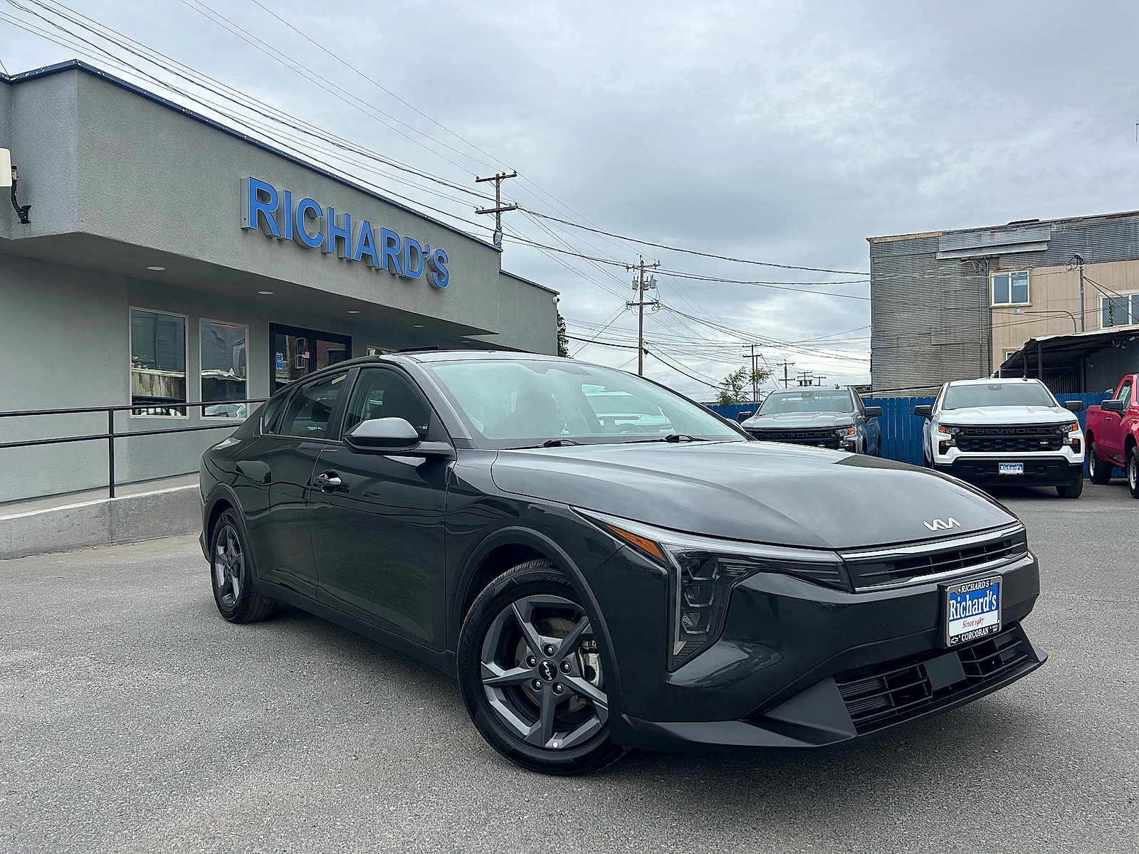 Used 2025 Kia K4 FWD image 1