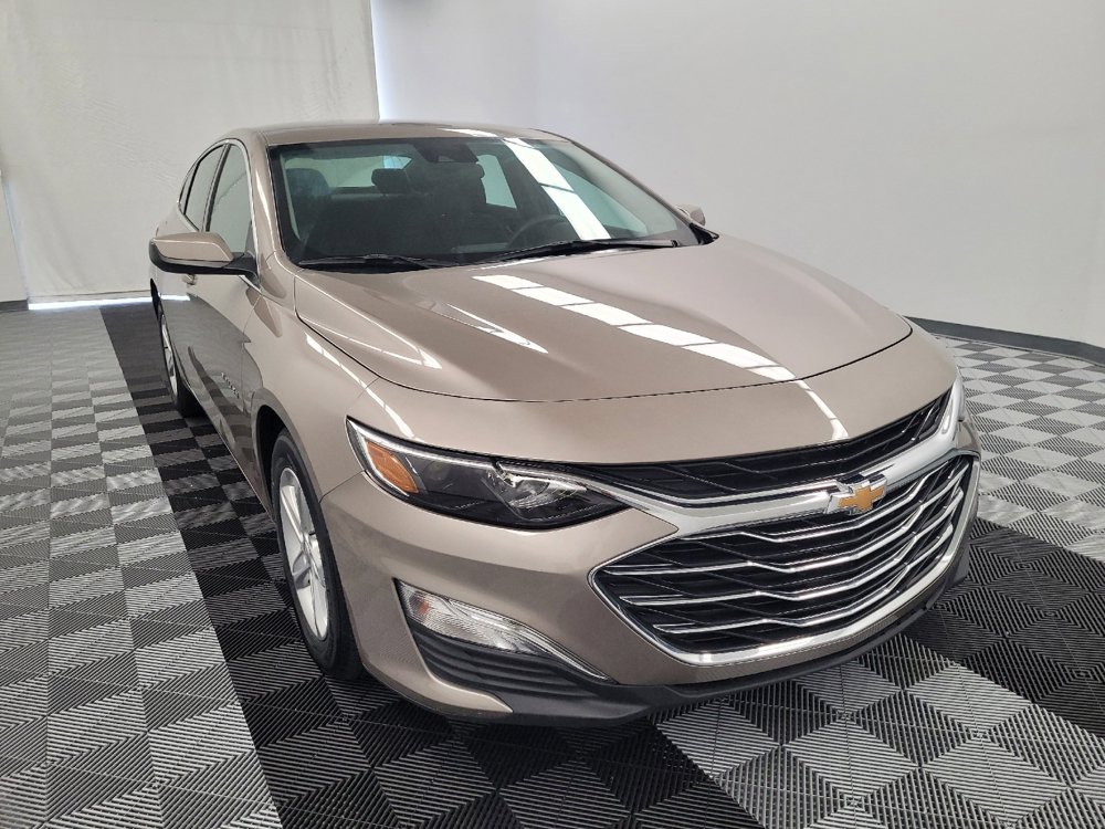 Used 2025 Chevrolet Malibu LS FWD image 14