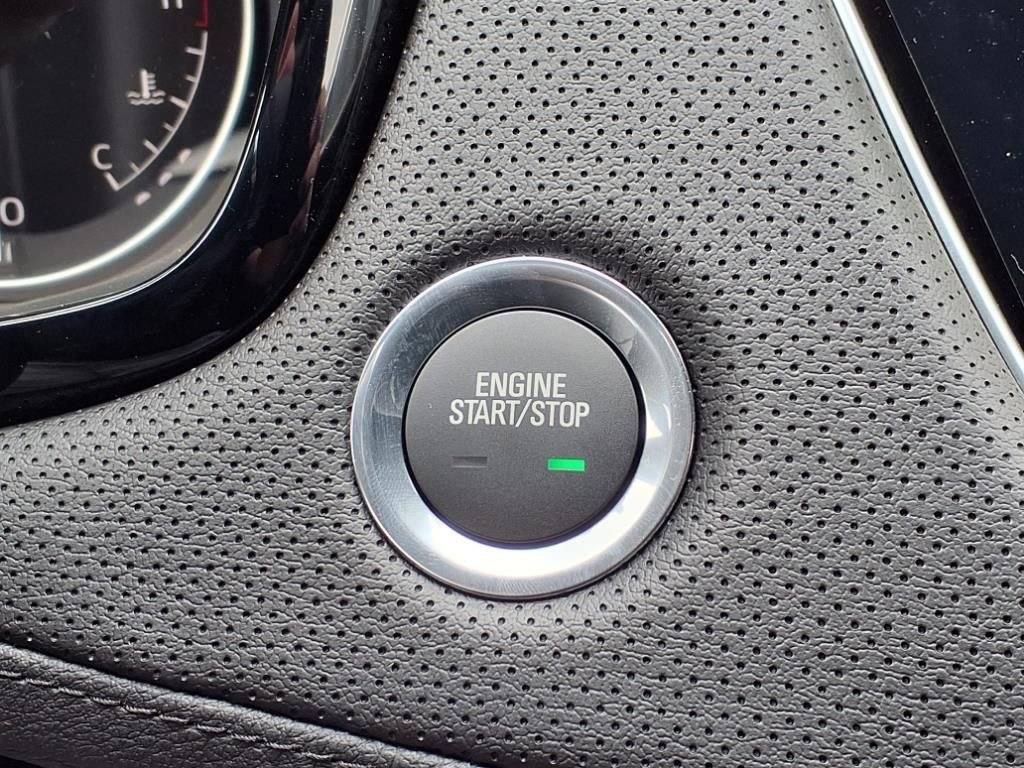 New 2025 Cadillac XT5 Premium Luxury w/ LPO, Floor Liner Package image 22