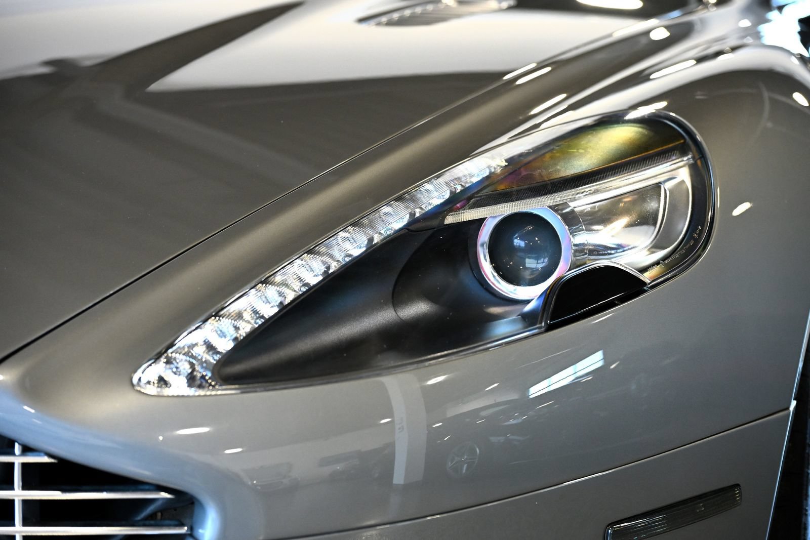Used 2011 Aston Martin Rapide RWD image 11