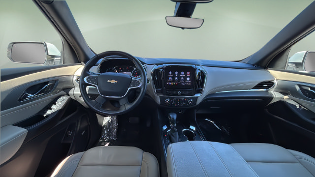 Used 2023 Chevrolet Traverse LT w/ LT Premium Package FWD image 16