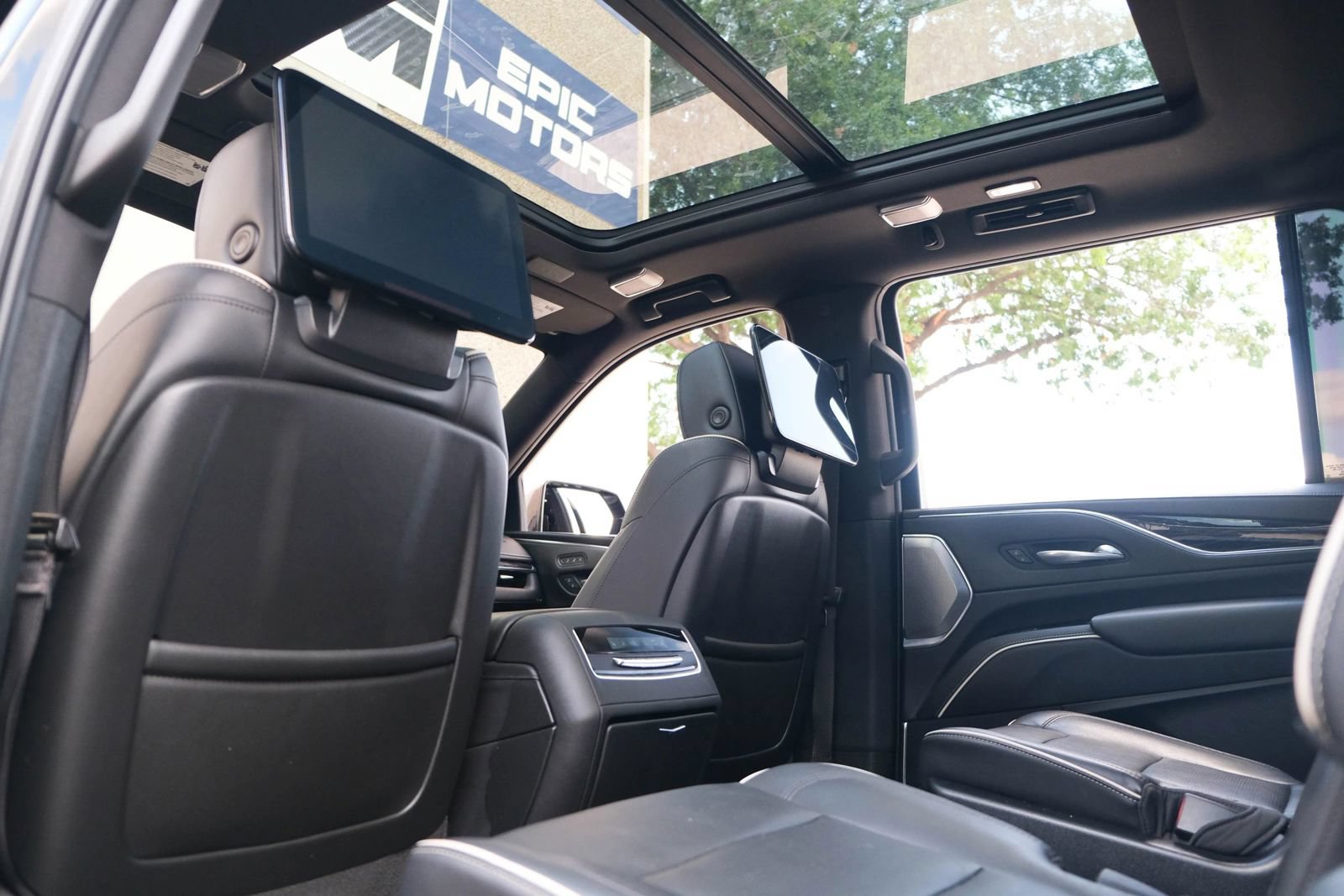Used 2021 Cadillac Escalade ESV Sport w/ Driver Assist Tech Package RWD image 25