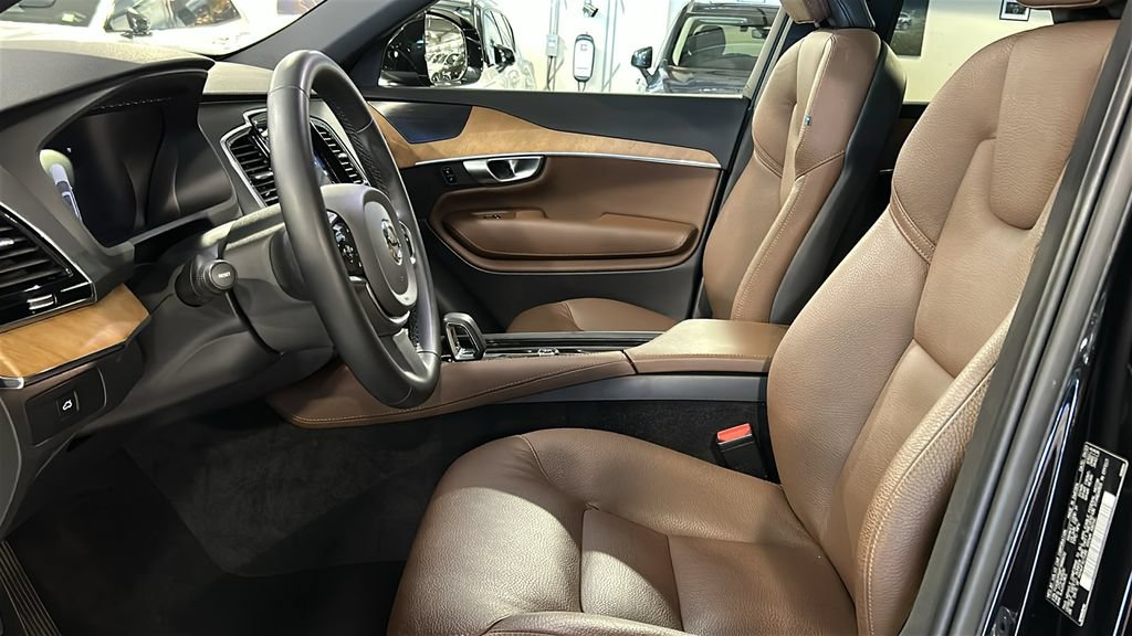 Certified 2023 Volvo XC90 B6 Plus w/ Protection Package Premier AWD/4WD image 10