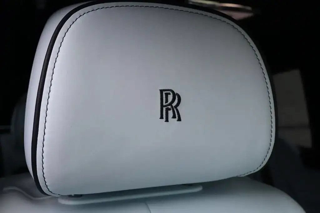 Used 2023 Rolls-Royce Cullinan Black Badge w/ Driver's Package AWD/4WD image 22