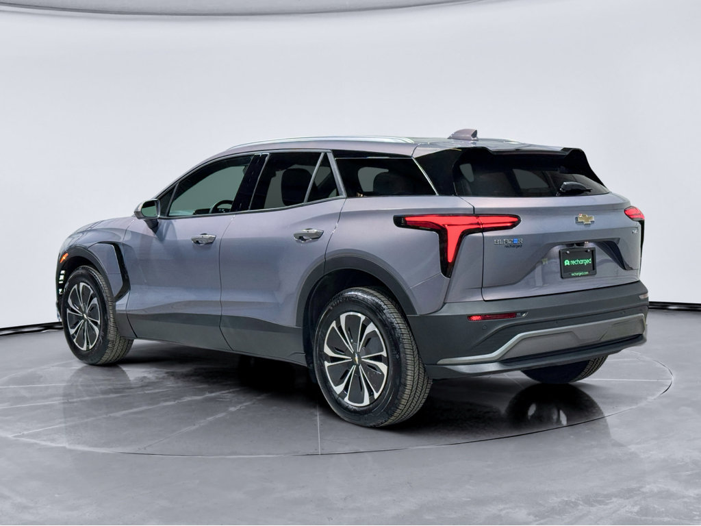 Used 2025 Chevrolet Blazer EV LT AWD/4WD image 2