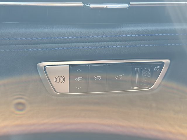 New 2026 Cadillac Escalade IQ Sport 1 w/ LPO, ONYX Package image 27