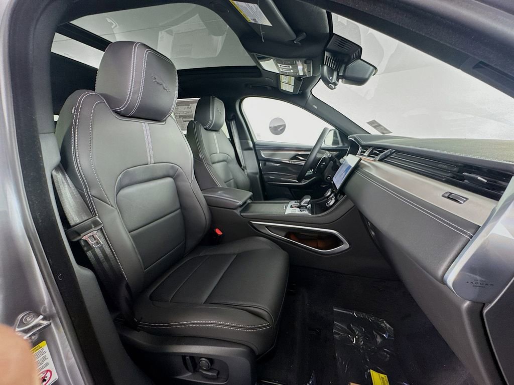 New 2026 Jaguar F-PACE R-Dynamic S image 28