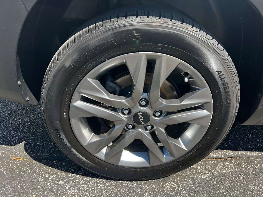 Used 2023 Kia Seltos LX AWD/4WD image 17