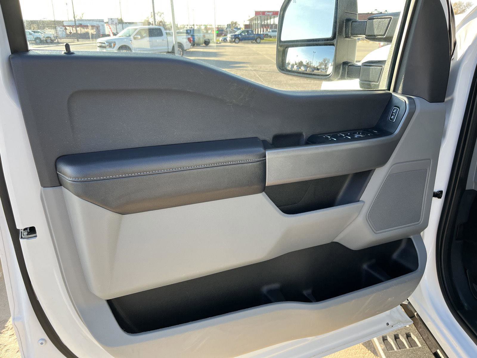 Used 2024 Ford F250 XLT w/ Tremor Off-Road Package image 15