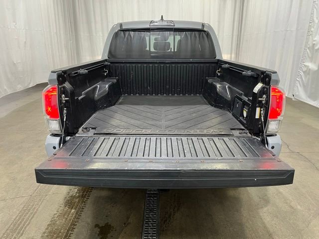 Used 2019 Toyota Tacoma Limited image 12