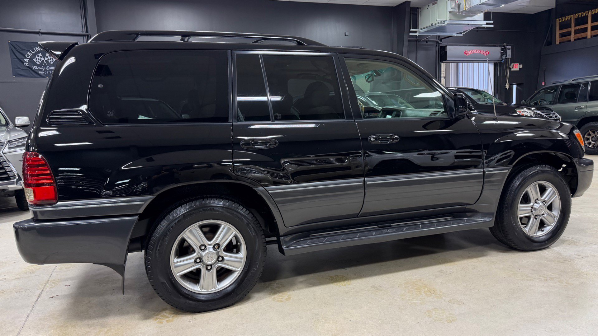 Used 2006 Lexus LX 470 4WD image 6