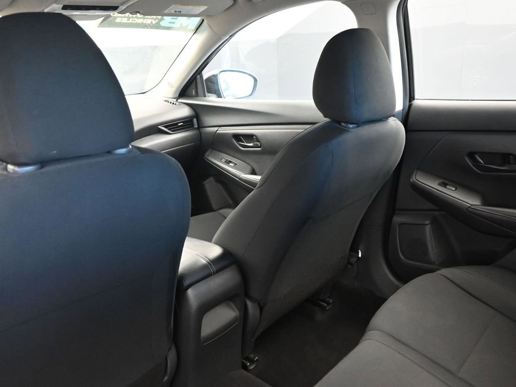 Used 2025 Nissan Sentra S image 19