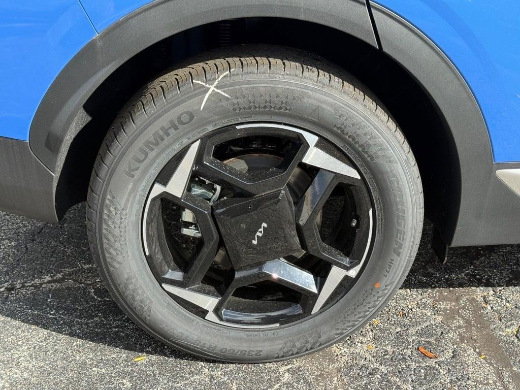 New 2026 Kia Sportage EX w/ EX Panorama Roof Package image 5