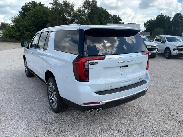 New 2026 GMC Yukon XL Denali w/ Denali Reserve Package AWD/4WD image 4